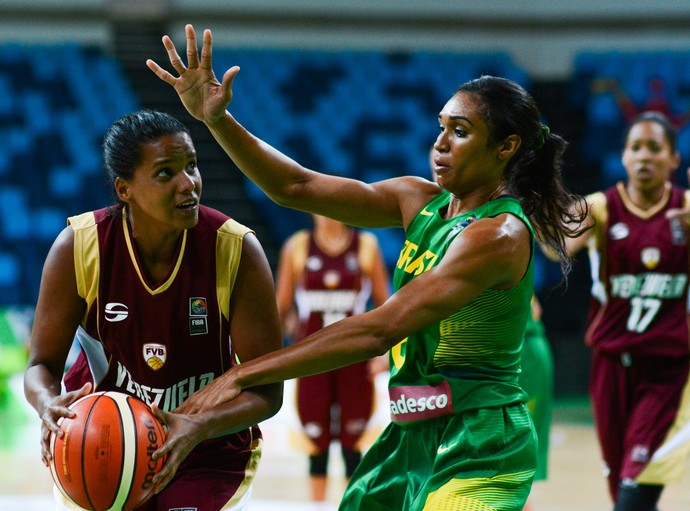 Iziane seleção brasleira de basquete feminino (Foto: Rio 2016 / Alex Ferro)