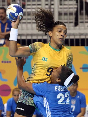 Handebol feminino: Brasil vence Porto Rico por 38 a 21 (Foto: Márcio Fernandes/Estadão Conteúdo)