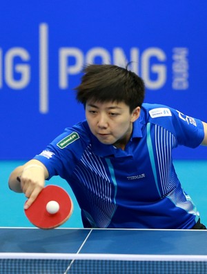 Lin Gui durante a partida contra Michelle Beaumont pela Copa do Mundo (Foto: Getty Images)